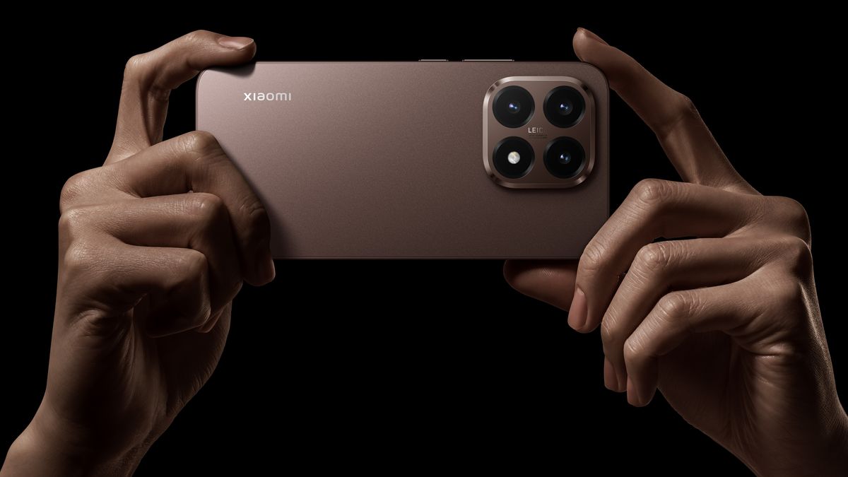 Este teléfono garantiza una conexión en lugares remotos. Este teléfono garantiza una conexión en lugares remotos.