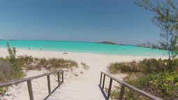 La playa de las Bahamas que hace quedar en ridículo a Miami Beach por su tranquilidad y sus aguas cristalinas