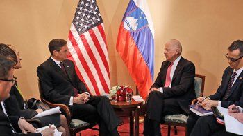 El Vicepresidente de Estados Unidos se reúne con líderes de sur de Europa por los inmigrantes