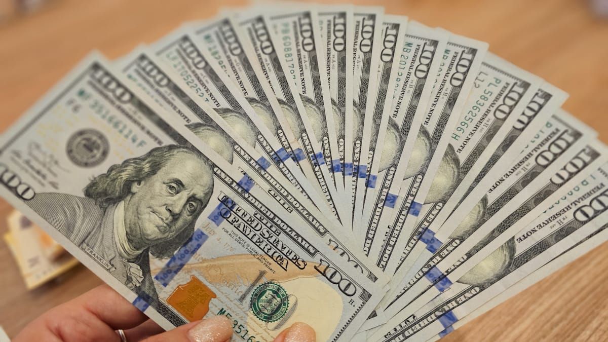 El dólar blue en Mendoza cerró este viernes sin cambios. El dólar blue en Mendoza cerró este viernes sin cambios.