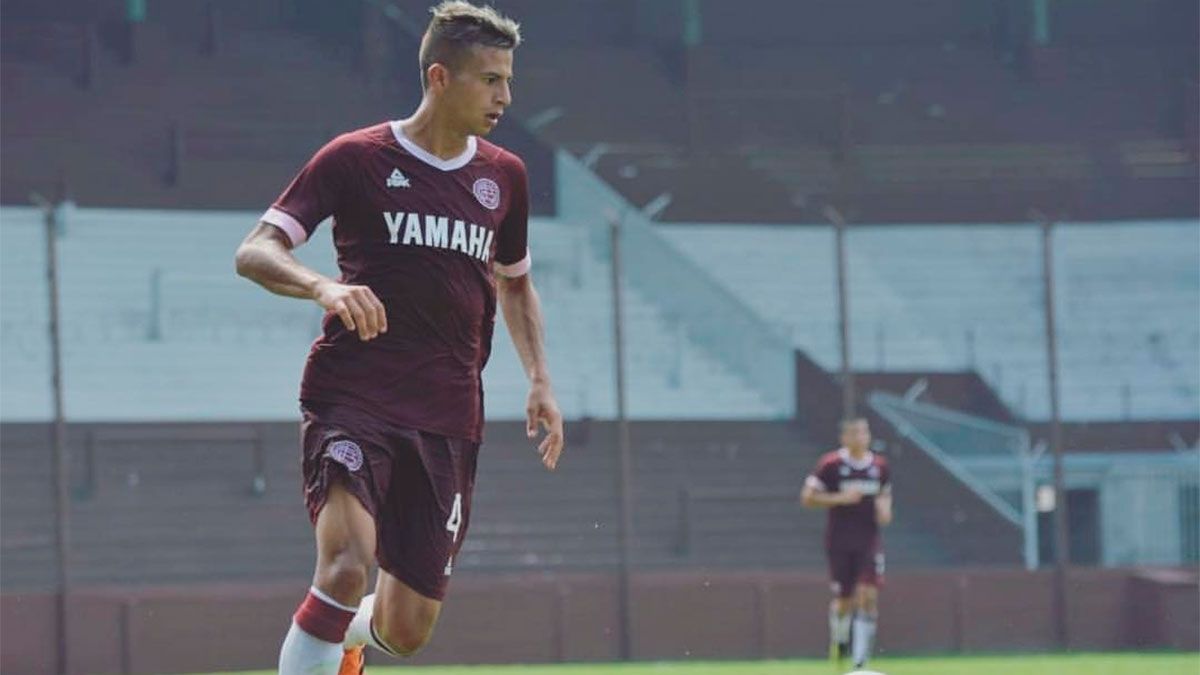 Matías Vera llega proveniente de Lanús.