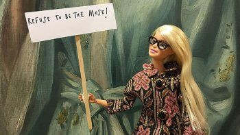Una Barbie Activista de Arte que protesta: 