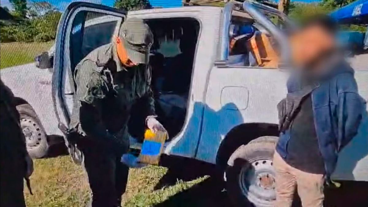 Polic&iacute;as narcos. Siete polic&iacute;as chaque&ntilde;os fueron detenidos luego de que se descubriera que se robaron coca&iacute;na que deb&iacute;an quemar.&nbsp;