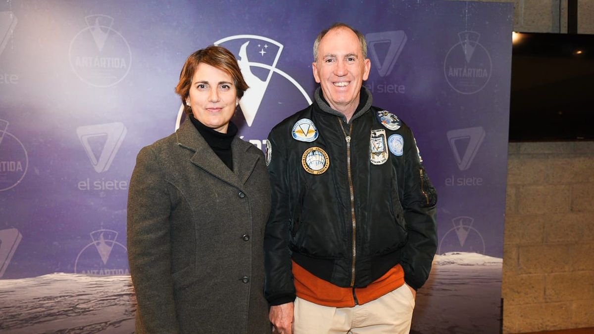 María Elena Sánchez Calvo y Darío Constantino. María Elena Sánchez Calvo y Darío Constantino.