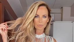 A sus 44 años, Sabrina Rojas se suma a las transparencias de red crochet y marca tendencia ultra XS