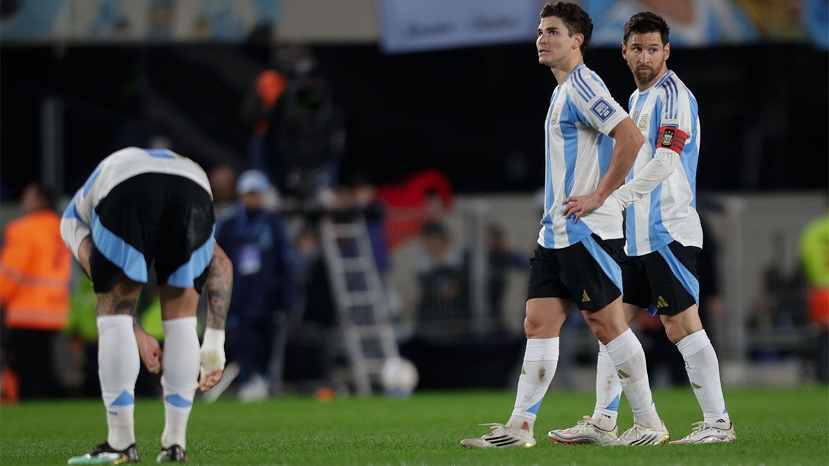 Julián Álvarez y Lionel Messi, dos de los baluartes que tiene la Selección argentina.