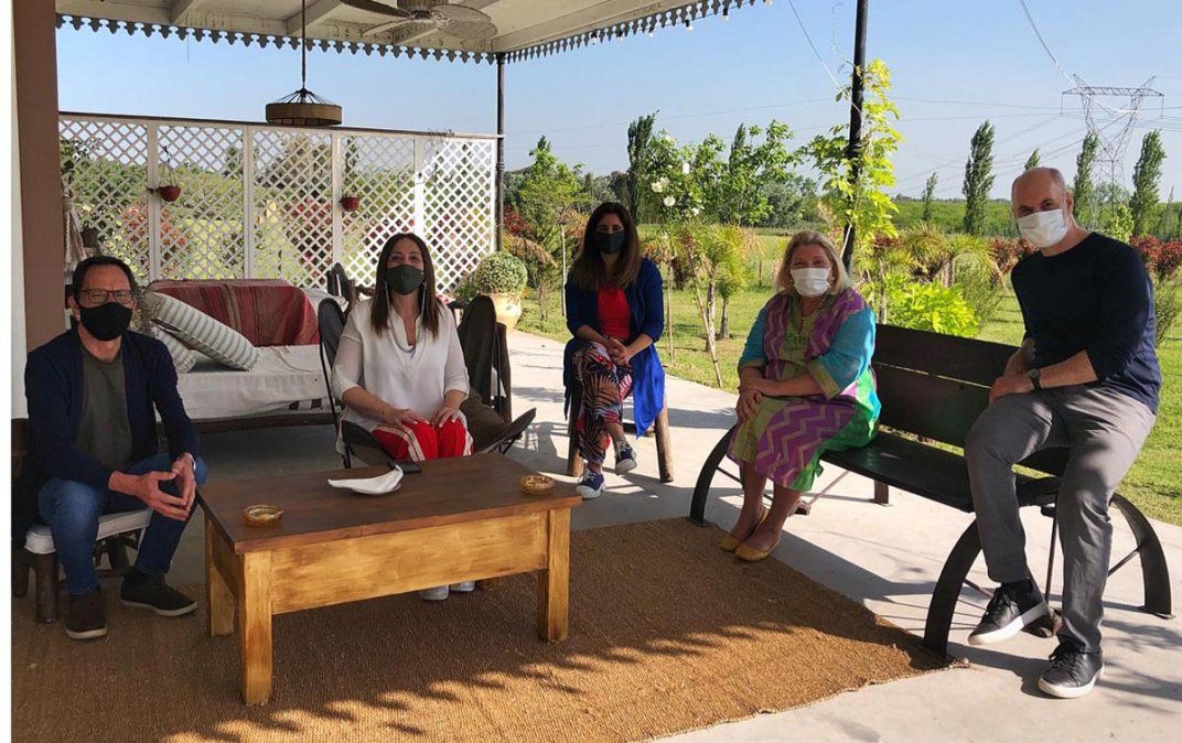 En la casa de Carrió. Allí estuvieron María Eugenia Vidal y Horacio Rodríguez Larreta entre otros dirigentes.