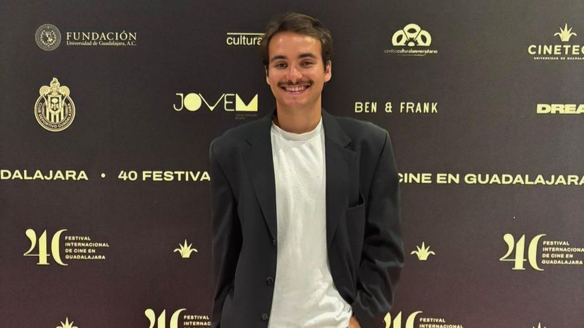 “A mí me interesa mucho lo que pasa en los márgenes, lo que no siempre se ve. Hay algo ahí que me moviliza, que me interpela", dijo Román. “A mí me interesa mucho lo que pasa en los márgenes, lo que no siempre se ve. Hay algo ahí que me moviliza, que me interpela", dijo Román.