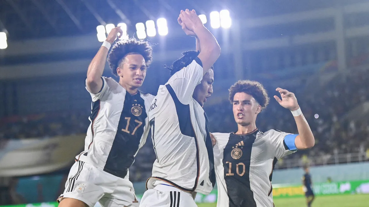 Festejo de la Selección de Alemania, que se impuso por penal a Francia en Indonesia. Festejo de la Selección de Alemania, que se impuso por penal a Francia en Indonesia.