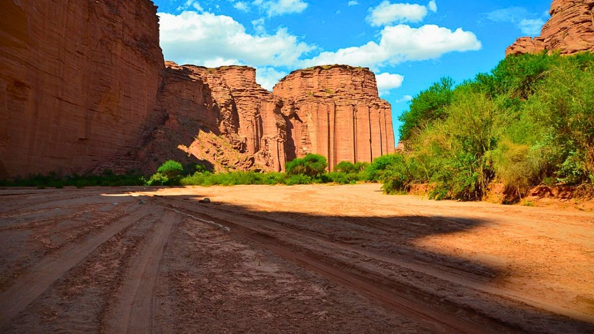 El pueblo es una clara señal de paleontología. El pueblo es una clara señal de paleontología.