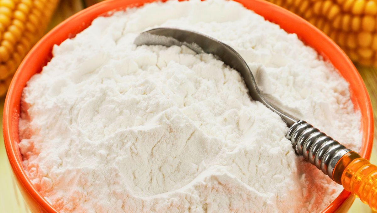 Truco casero: tres manchas comunes y difíciles que puedes limpiar con almidón de maíz