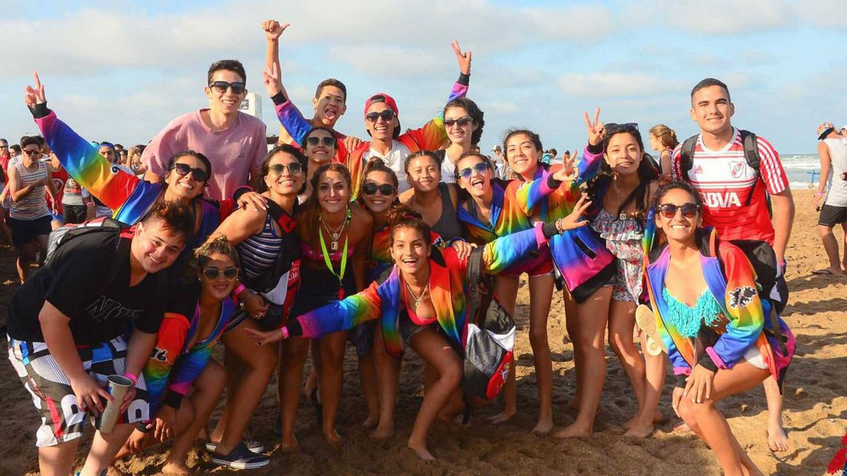 Trabajan en un plan para que haya viajes de egresados gratis para los alumnos de todo el país.