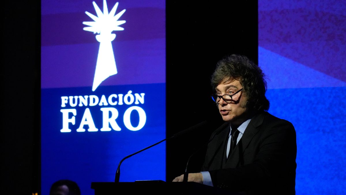 El presidente Javier Milei ratific&oacute; el rumbo de la econom&iacute;a y dijo que el pr&oacute;ximo paso es seguir bajando impuestos sin afectar el super&aacute;vit.