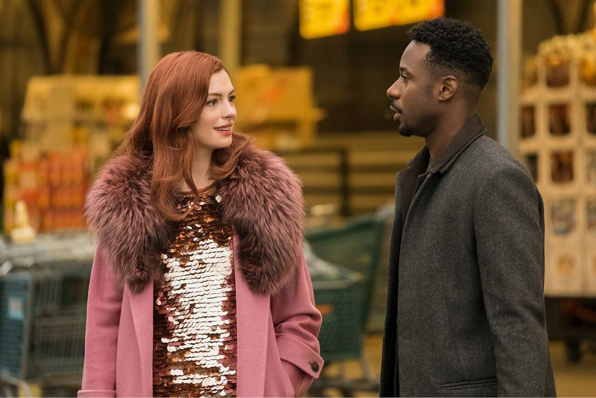 Anne Hathaway protagoniza uno de los episodios. Imagen: Prime Video Anne Hathaway protagoniza uno de los episodios. Imagen: Prime Video