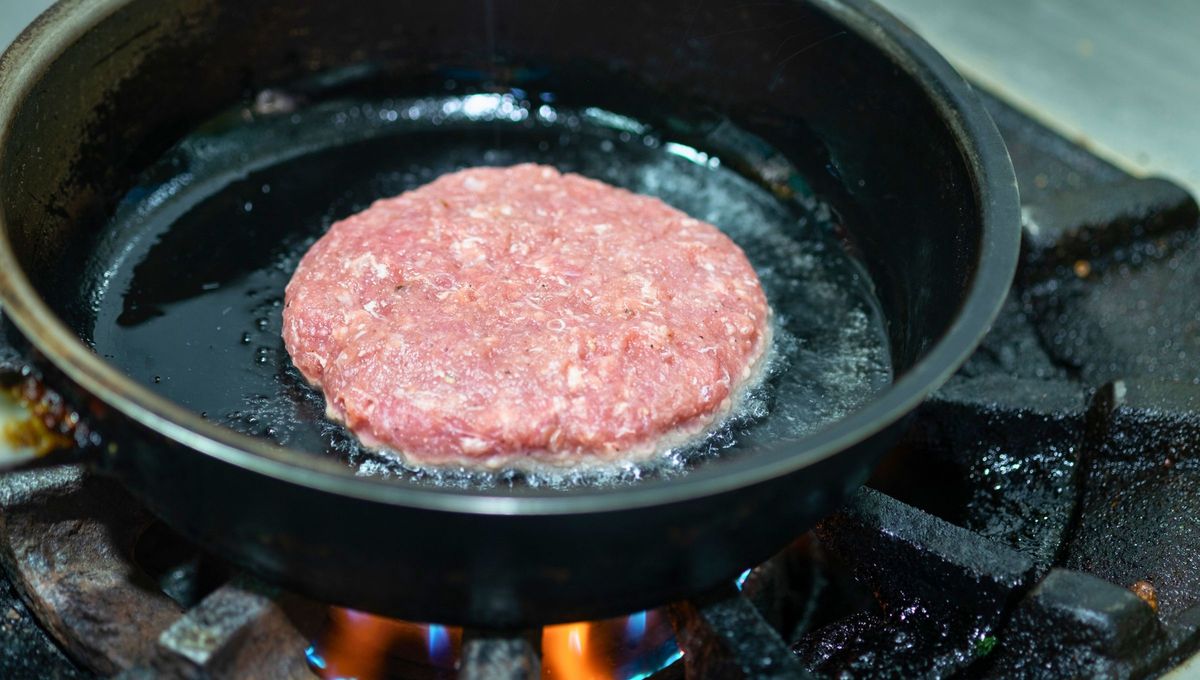 Cuando este problema te ocurra, opta por cambiar de carnicería o pedir especialmente el tipo de carne sin grasa para prepararlas en casa Cuando este problema te ocurra, opta por cambiar de carnicería o pedir especialmente el tipo de carne sin grasa para prepararlas en casa