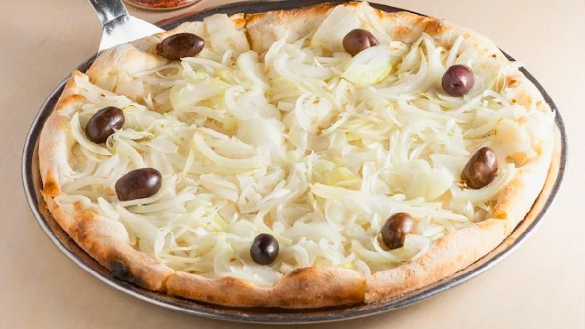 Las pizzas son una buena opción en este bodegón y se venden completas o por porciones. Las pizzas son una buena opción en este bodegón y se venden completas o por porciones.