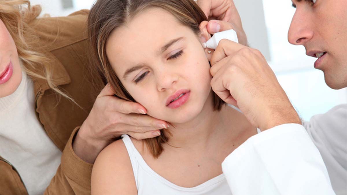 Con el verano aumentan los casos de otitis externa