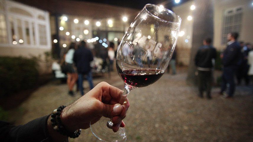 Coronavirus: el consumo del vino ya cayó el 30% como consecuencia del impacto de la crisis