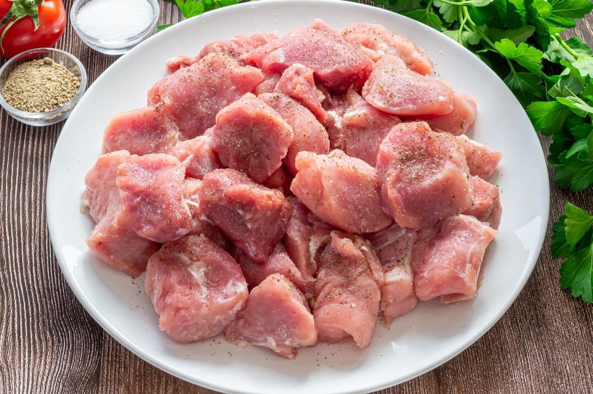 El cerdo cuenta con varias propiedades para mejorar tu dieta alimenticia. El cerdo cuenta con varias propiedades para mejorar tu dieta alimenticia.