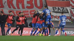 Godoy Cruz le ganó 2-0 a River y silenció el Monumental