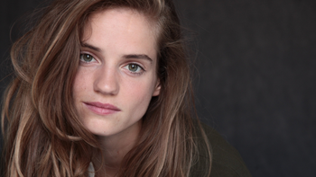 Está en Netflix, es francesa y con 6 capítulos se encuentra oculta entre las mejores series