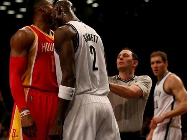 Hizo la gran Zidane y se armó feo en la NBA
