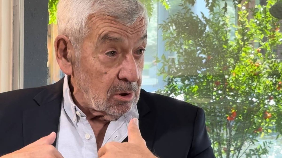 El Pilo Bordón durante la entrevista en Grupo América Cuyo para Radio Nihuil. El Pilo Bordón durante la entrevista en Grupo América Cuyo para Radio Nihuil.