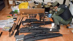 Gendarmería secuestró un gran arsenal de más de 900 armas