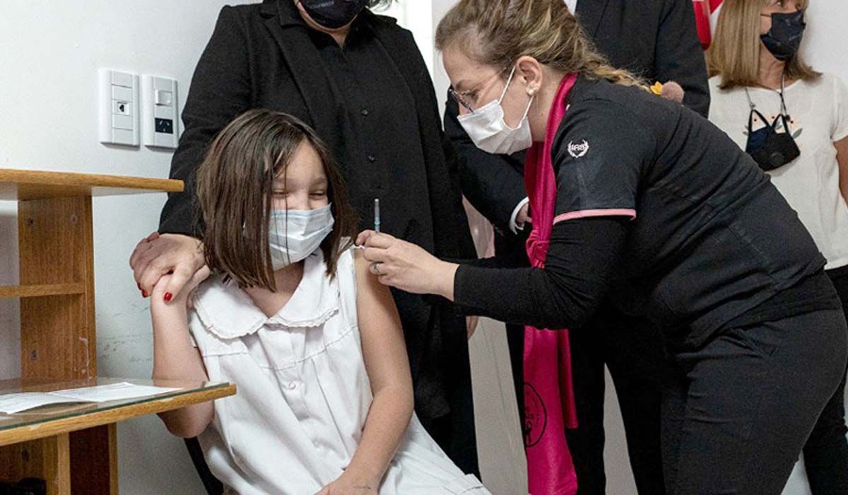 El consejo del director del hospital Garrahan a los padres: ¿hay que vacunar a los niños?