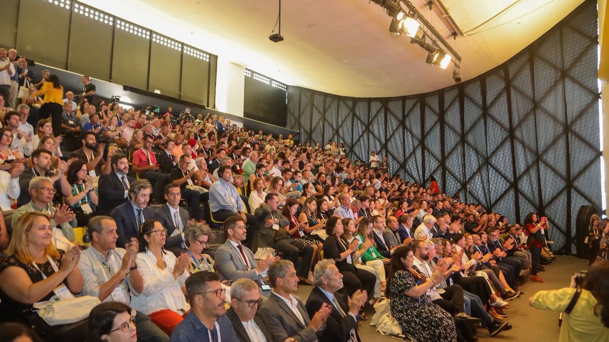 Los concurrentes a la disertación de Diego Costarelli en Brasil. Los concurrentes a la disertación de Diego Costarelli en Brasil.