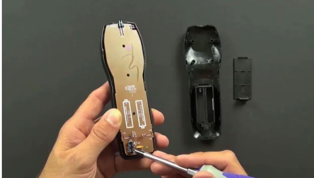Puedes reutilizar tu viejo control remoto y convertirlo en maravillosas ideas para tu casa. Puedes reutilizar tu viejo control remoto y convertirlo en maravillosas ideas para tu casa.