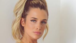 Camila Homs estrena hilo dental en clave shiny off-white y anticipa el verano 2025