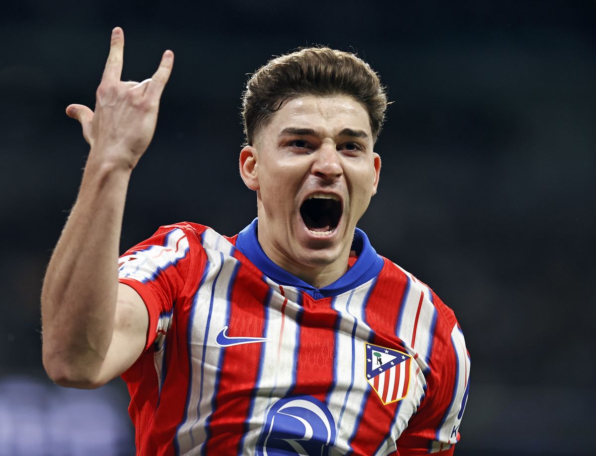 Julián Álvarez convirtió en el Santiago Bernabéu el gol del Atlético Madrid. Julián Álvarez convirtió en el Santiago Bernabéu el gol del Atlético Madrid.