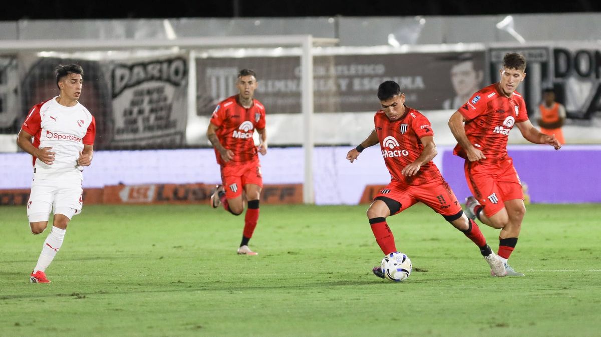 Gimnasia y Esgrima viene de igualar 1 a 1 ante Independiente de Avellaneda en el Víctor Legrotaglie.