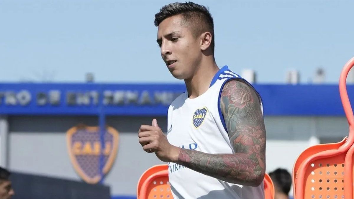 Almendra sufrió duras críticas del Beto Márcico.