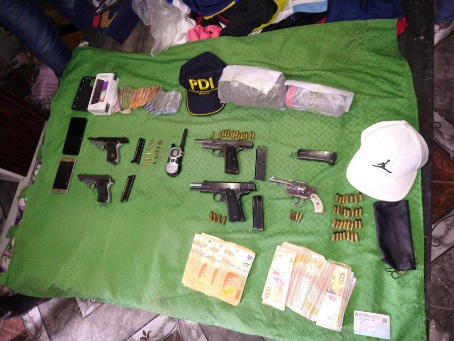 Los elementos secuestrados en Las Heras por el crimen en Lavalle.