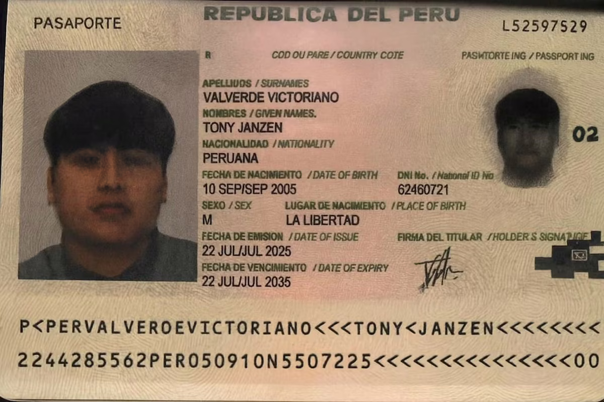 El pasaporte de Tony Janzen Valverde Victoriano, el capo narco intensamente buscado.