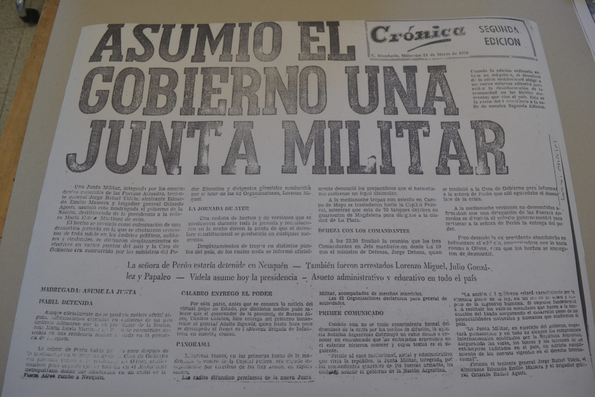 Portada del Diario Crónica de Comodoro Rivadavia, el más popular de la ciudad en aquel momento. Portada del Diario Crónica de Comodoro Rivadavia, el más popular de la ciudad en aquel momento.