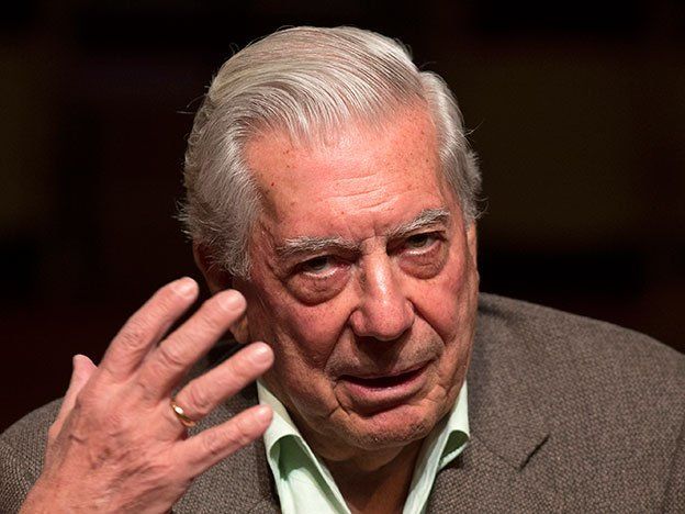 Tras el votar bien, Vargas Llosa aparece en los Papeles de Pandora y es criticado