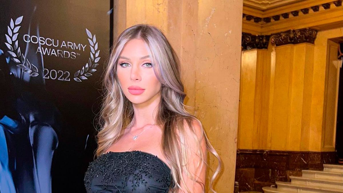 Romina Malaspina dejó sin aliento a sus followers con su look para noche de Punta del Este.