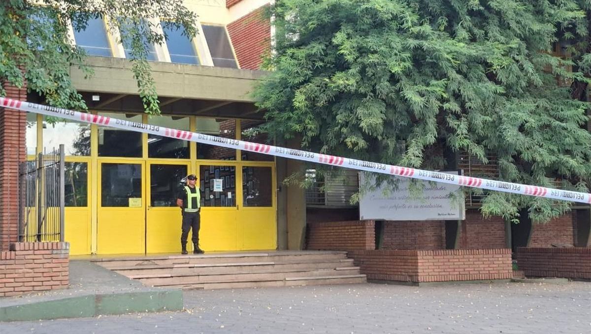 Equipos interdisciplinarios evalúan el caso. Equipos interdisciplinarios evalúan el caso.