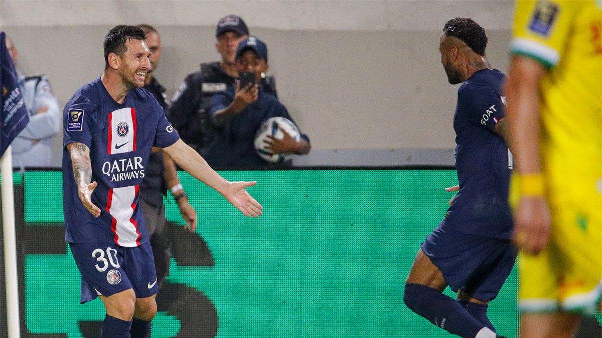 Messi está feliz por el gol que le hizo al Nantes. Fue el 1-0 del PSG.