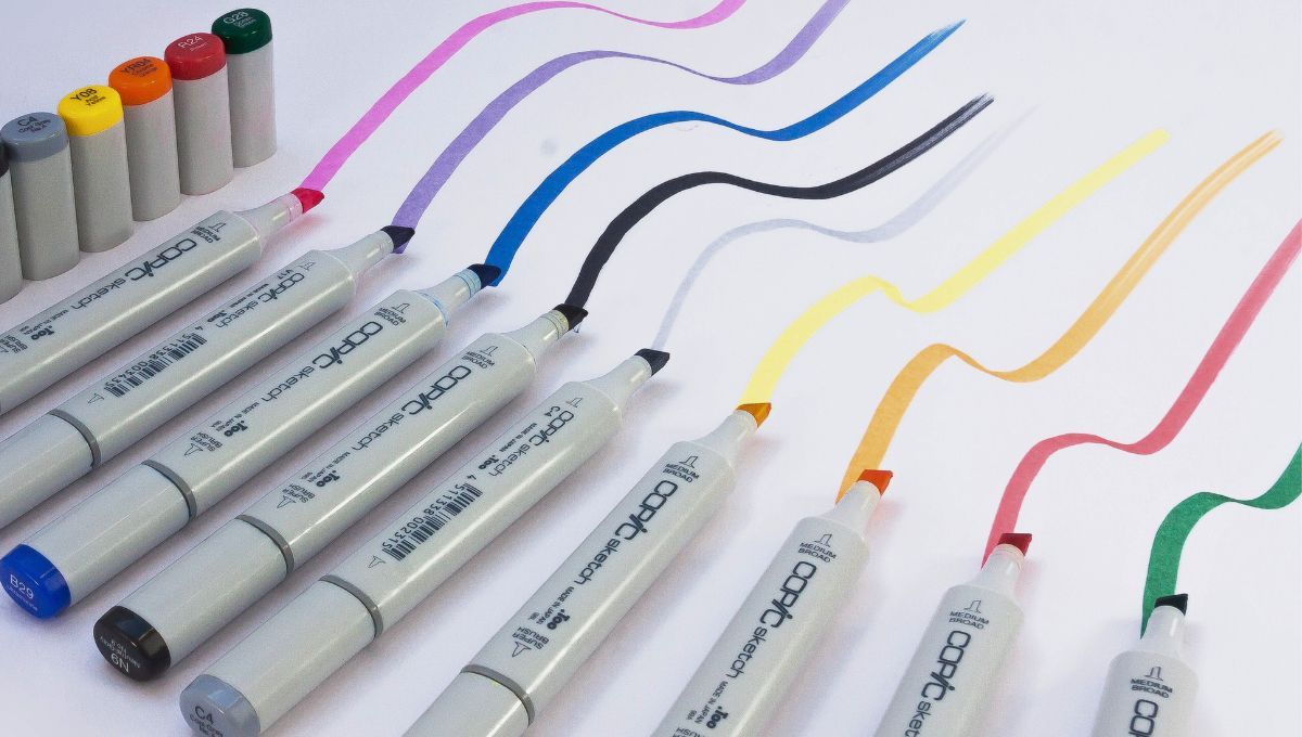 Las manchas de marcador permanente pueden ser muy difíciles y complejas de quitar Las manchas de marcador permanente pueden ser muy difíciles y complejas de quitar