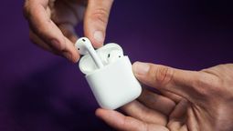 Respira profundo para conocer la oferta de Amazon en AirPods de Apple