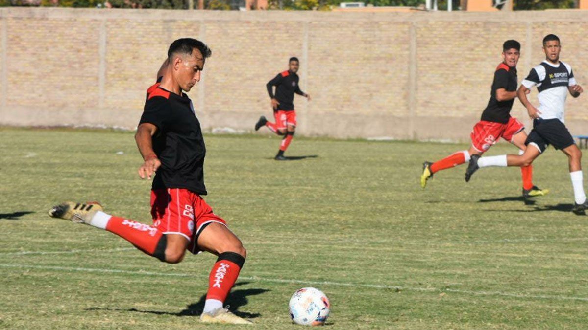 El Globo sumó un nuevo amistoso de pretemporada. (Gentileza Prensa Huracán Las Heras).