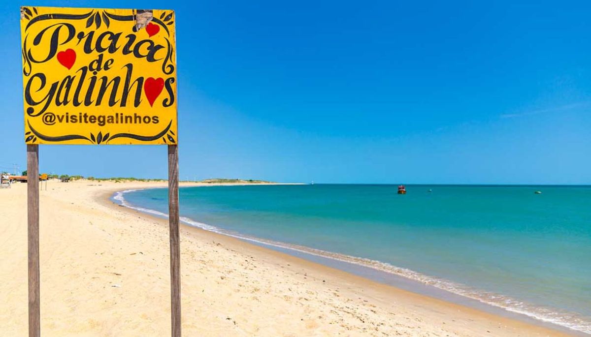 Praia de Galinhos es conocida por su ambiente tranquilo. Praia de Galinhos es conocida por su ambiente tranquilo.
