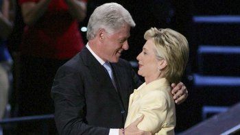 Ex asesor de los Clinton afirma que mantienen una relación abierta a lo House of Cards'