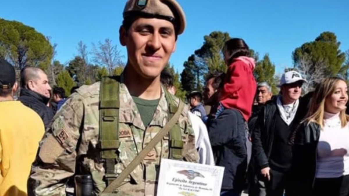 Investigan la muerte de un soldado en el mismo cuartel donde mataron a Omar Carrasco