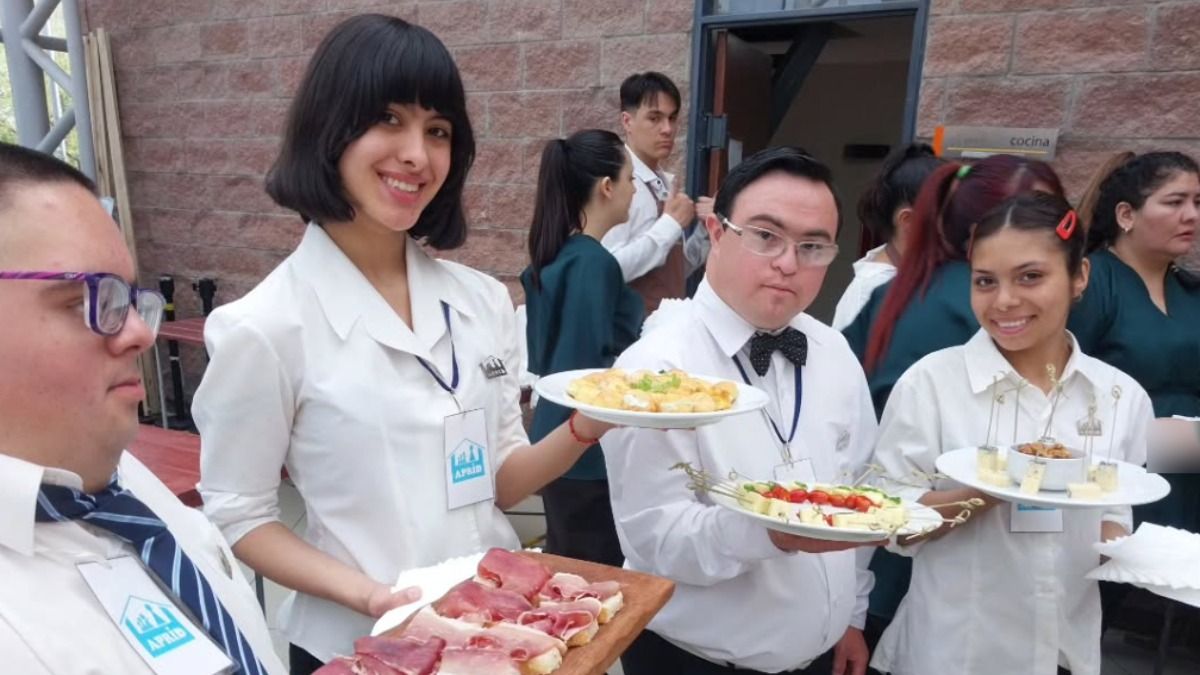 Javier Milei en San Rafael: la experiencia única que llevó a 4 mozos al almuerzo con el presidente