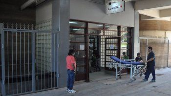 Un hombre fue apuñalado y baleado en Las Heras